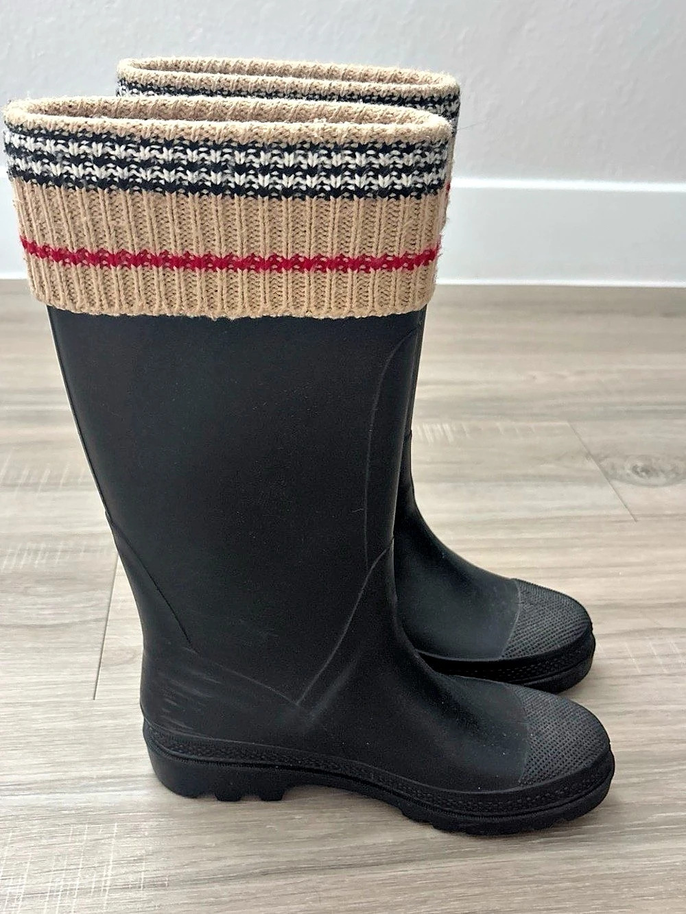 Burberry Knit Top Houndstooth Rain Boots
